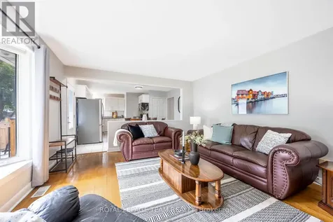 1293 Woodside Drive Ottawa ON K2C 2H1