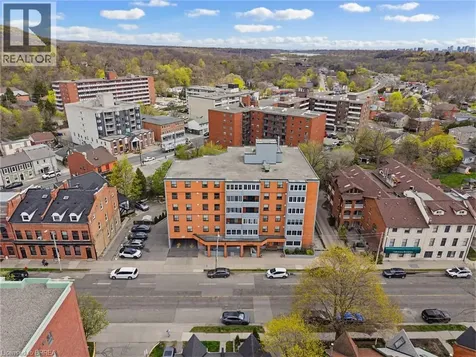 23 Main Street Dundas ON L9H 2P7