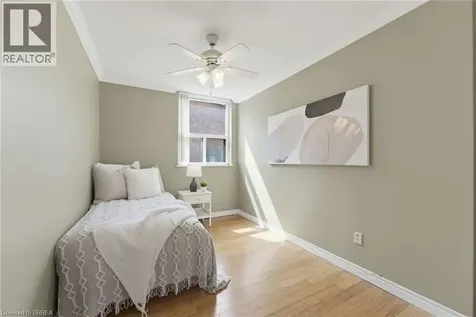 23 Main Street Dundas ON L9H 2P7