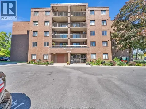 3950 Wyandotte Street East Windsor ON N8Y 1G5