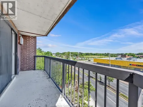 3950 Wyandotte Street East Windsor ON N8Y 1G5