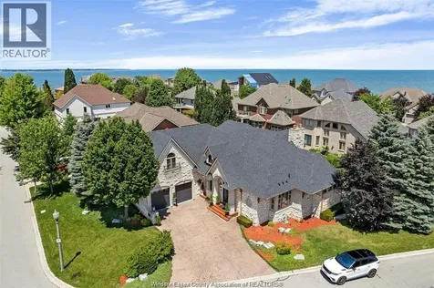 490 Shoreview Windsor ON N8P 1M7