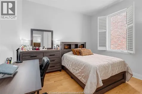 490 Shoreview Windsor ON N8P 1M7