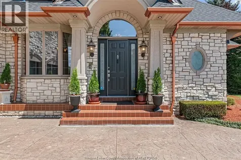 490 Shoreview Windsor ON N8P 1M7
