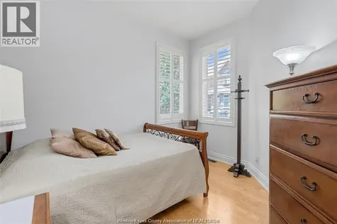 490 Shoreview Windsor ON N8P 1M7