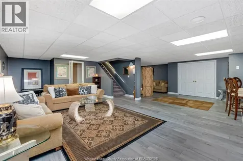 490 Shoreview Windsor ON N8P 1M7