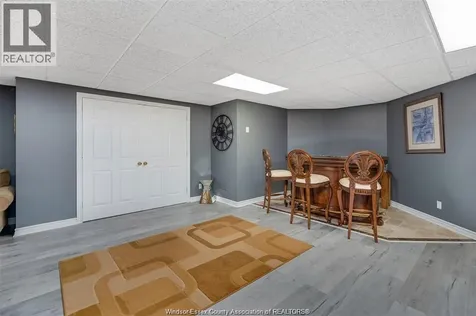 490 Shoreview Windsor ON N8P 1M7