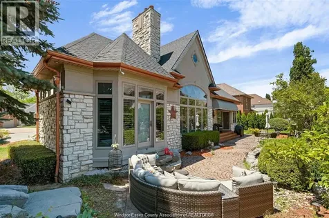 490 Shoreview Windsor ON N8P 1M7