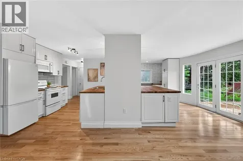 167 Darlington Drive Hamilton ON L9C 2M4