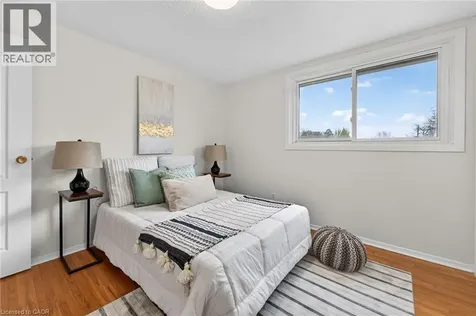 167 Darlington Drive Hamilton ON L9C 2M4