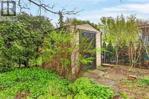 167 Darlington Drive Hamilton ON L9C 2M4