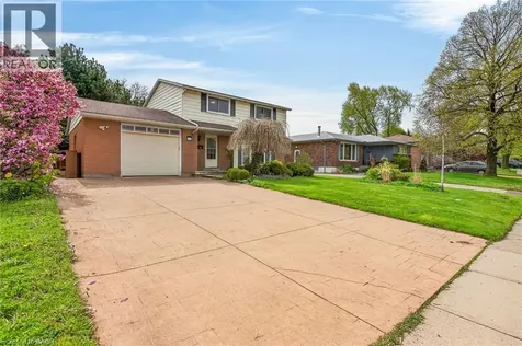 167 Darlington Drive Hamilton ON L9C 2M4