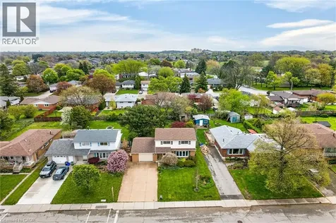 167 Darlington Drive Hamilton ON L9C 2M4