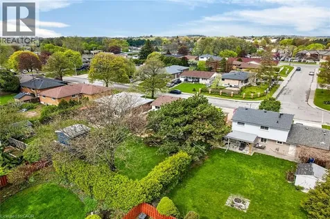167 Darlington Drive Hamilton ON L9C 2M4