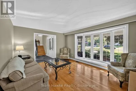 321 Glenbrook Drive Midland ON L4R 5G4