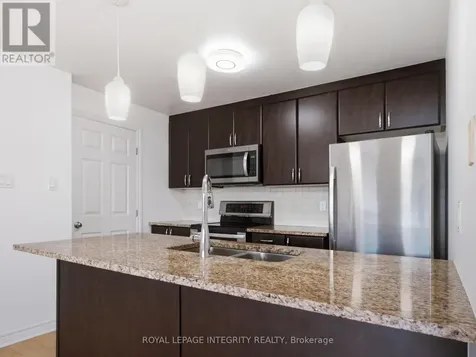 105 Fraser Fields Way Ottawa ON K2J 5V1