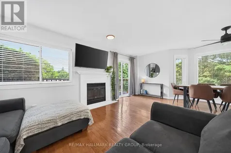 45 Birchbank Crescent Ottawa ON K2M 2J8