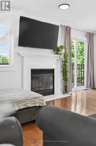 45 Birchbank Crescent Ottawa ON K2M 2J8