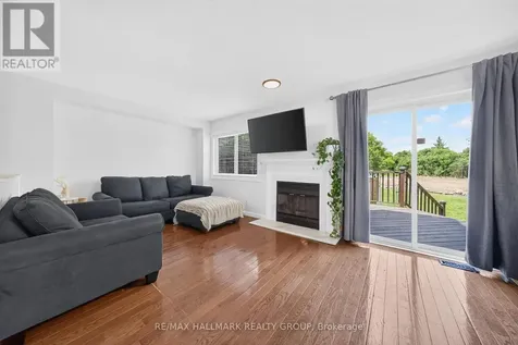 45 Birchbank Crescent Ottawa ON K2M 2J8