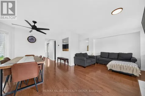 45 Birchbank Crescent Ottawa ON K2M 2J8