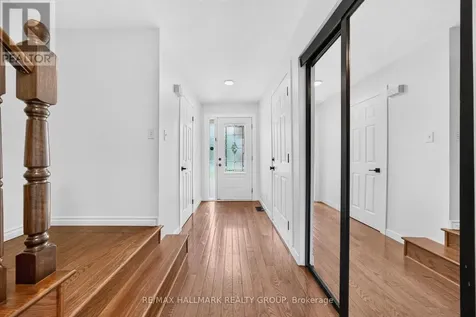 45 Birchbank Crescent Ottawa ON K2M 2J8