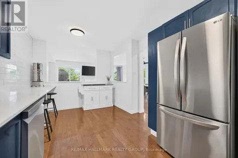 45 Birchbank Crescent Ottawa ON K2M 2J8