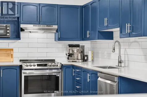 45 Birchbank Crescent Ottawa ON K2M 2J8