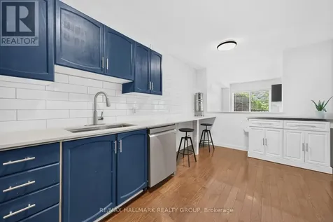 45 Birchbank Crescent Ottawa ON K2M 2J8