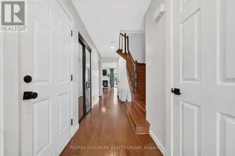 45 Birchbank Crescent Ottawa ON K2M 2J8