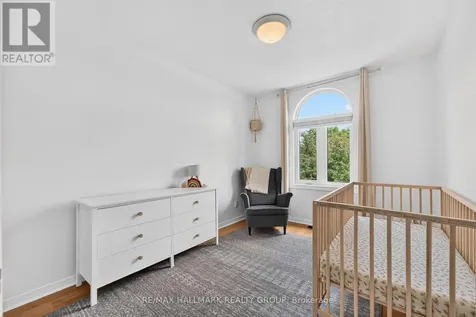 45 Birchbank Crescent Ottawa ON K2M 2J8
