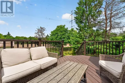 45 Birchbank Crescent Ottawa ON K2M 2J8