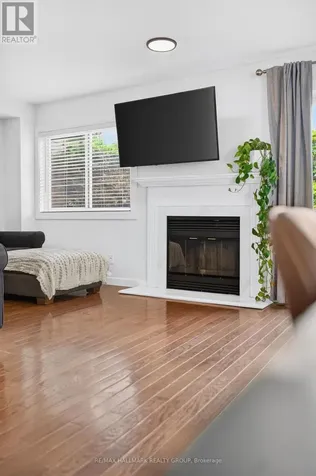 45 Birchbank Crescent Ottawa ON K2M 2J8