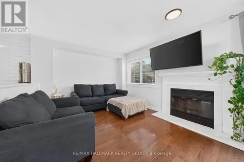 45 Birchbank Crescent Ottawa ON K2M 2J8