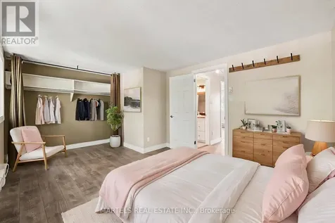 1374 Cedarcroft Crescent Ottawa ON K1B 5C9