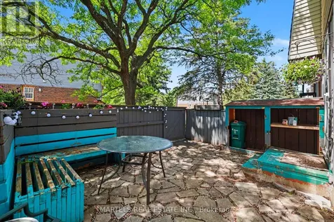 1374 Cedarcroft Crescent Ottawa ON K1B 5C9