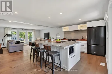 1583 Maxime Street Ottawa ON K1B 3K9
