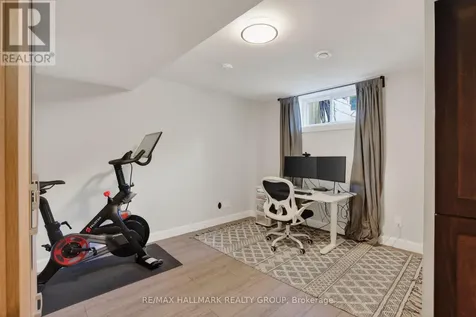 1583 Maxime Street Ottawa ON K1B 3K9