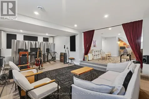 1583 Maxime Street Ottawa ON K1B 3K9