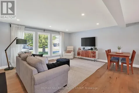 1583 Maxime Street Ottawa ON K1B 3K9