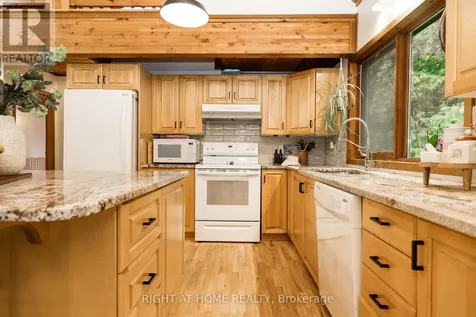 1828 Burnt Lands Road Ottawa ON K0A 1L0