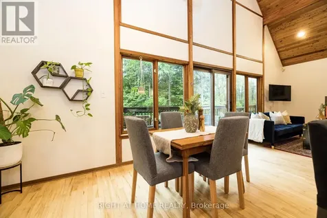 1828 Burnt Lands Road Ottawa ON K0A 1L0