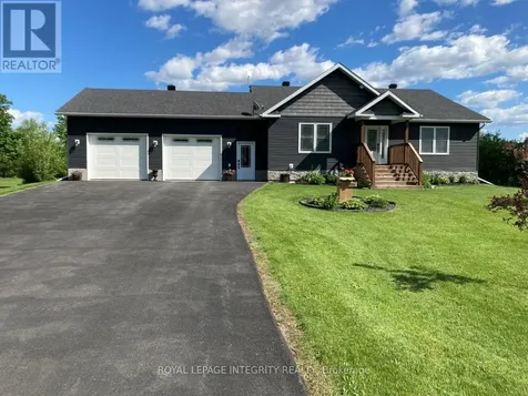 165 Bristow Drive Montague ON K7A 5B8