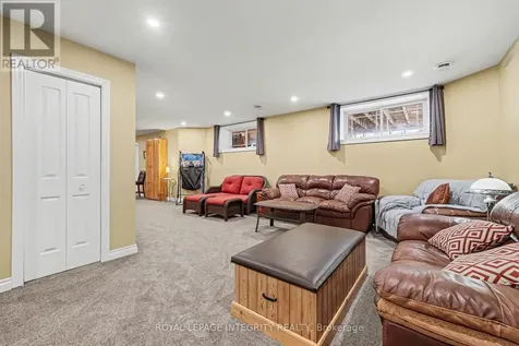 165 Bristow Drive Montague ON K7A 5B8
