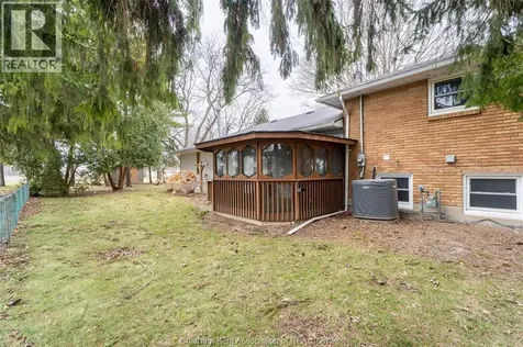 15 Detroit Drive Chatham ON N7M 2M2