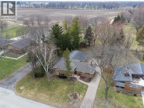 15 Detroit Drive Chatham ON N7M 2M2