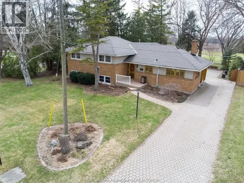 15 Detroit Drive Chatham ON N7M 2M2