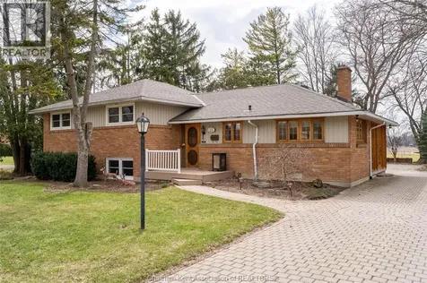 15 Detroit Drive Chatham ON N7M 2M2