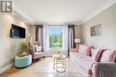 10 Karen Crescent Orillia ON L3V 3H1