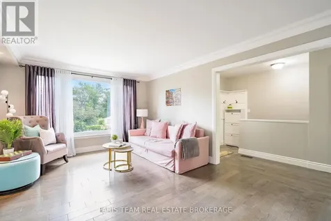 10 Karen Crescent Orillia ON L3V 3H1