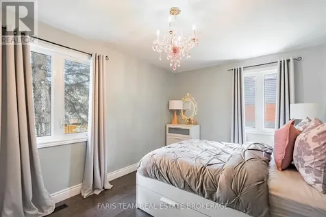 10 Karen Crescent Orillia ON L3V 3H1